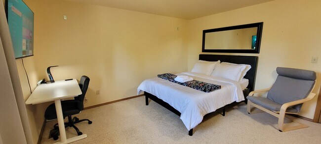 Foto del edificio - 19925 Wallingford Ave N