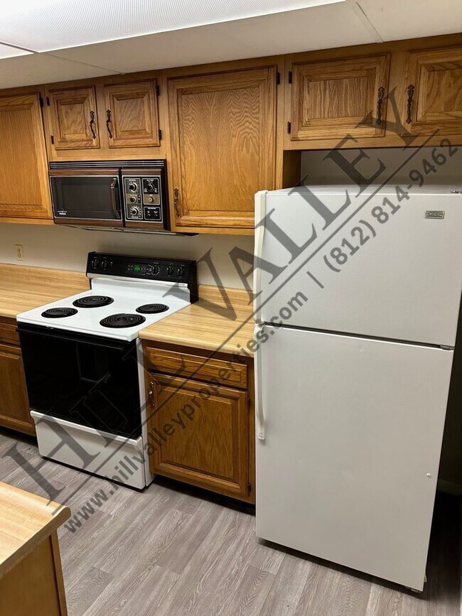 Building Photo - Two Bedroom Condominium