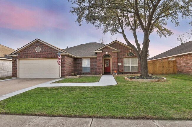 Foto del edificio - 19919 Upland Creek Dr