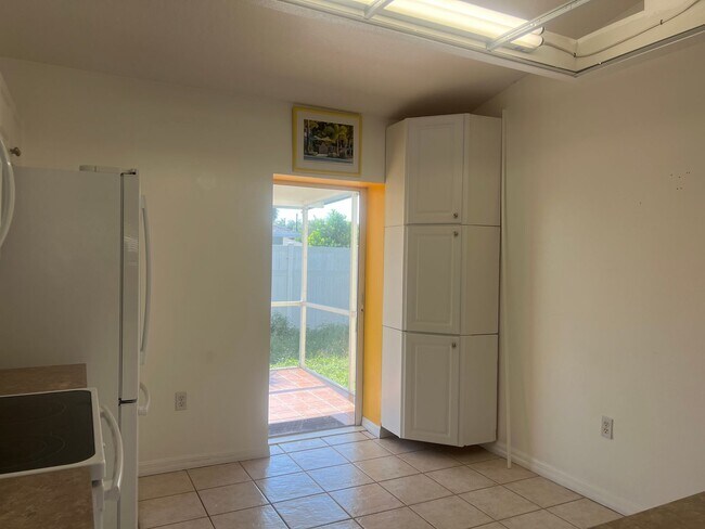 Building Photo - Venice, FL 3BR/2BA/2CG Single Family Home