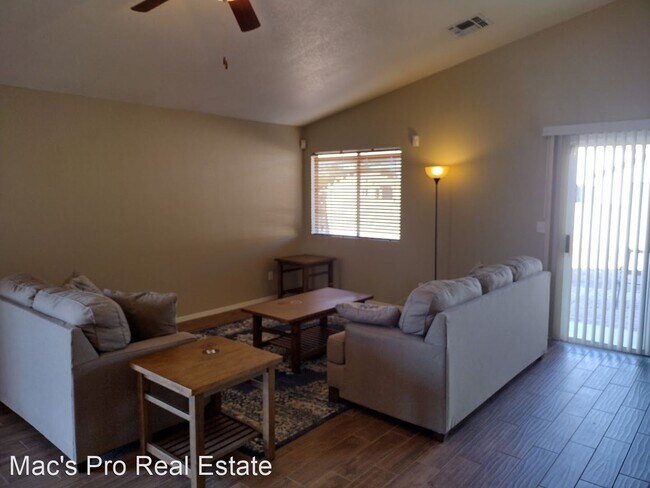 Building Photo - 2 br, 2 bath House - 1663 E. Saint Bernadi...