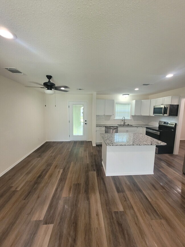 Foto del edificio - 1003 Pecan St