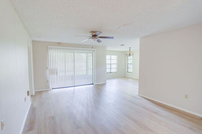 Foto del edificio - 2634 Shadybranch Dr