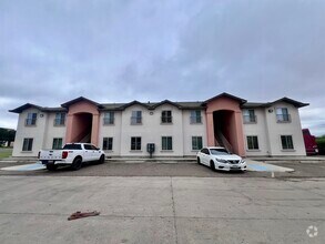 Building Photo - 408 Shiloh Dr