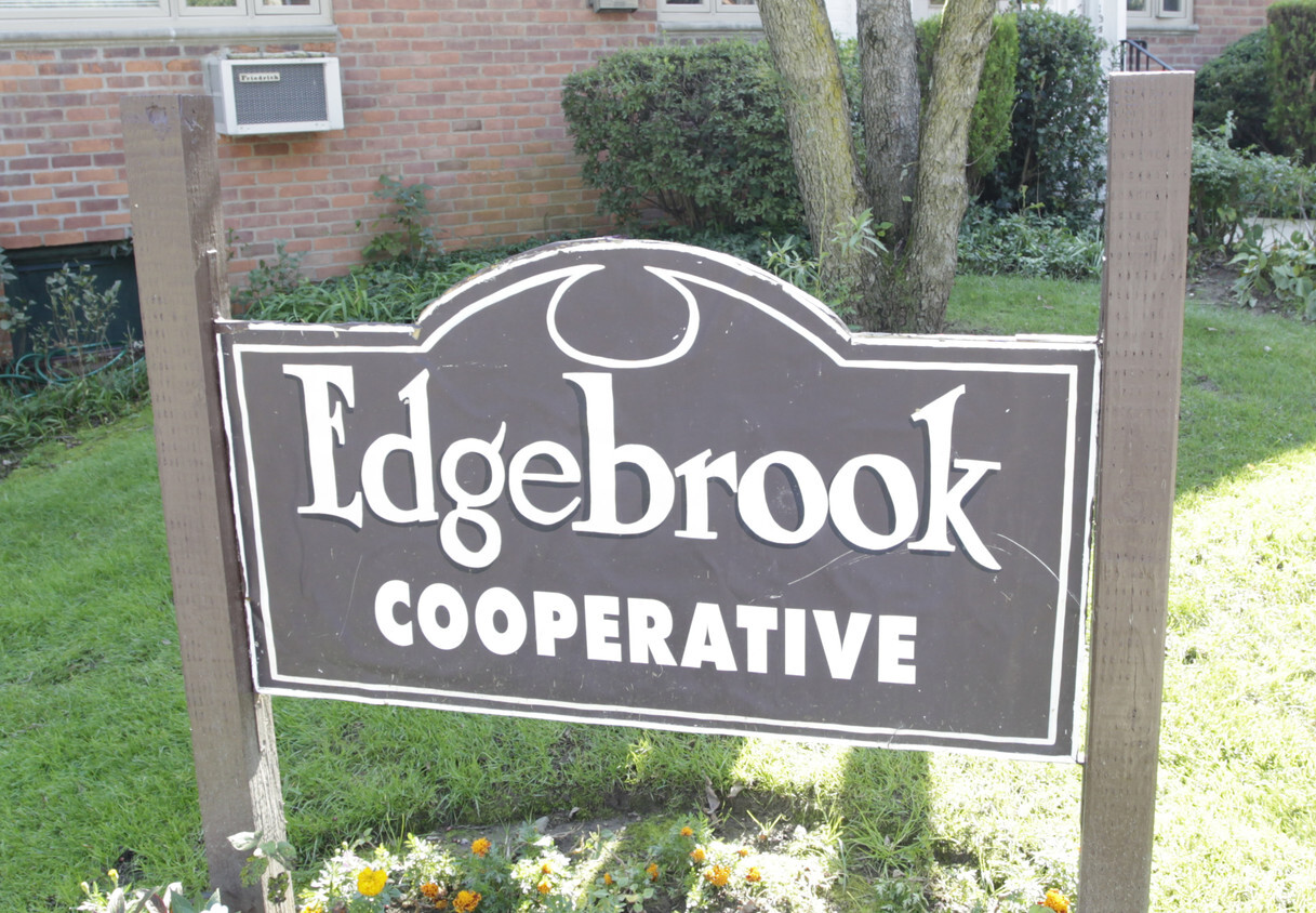 Building Photo - Edgebrook Cooperative, Inc