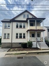 Building Photo - 31-33 Evans St