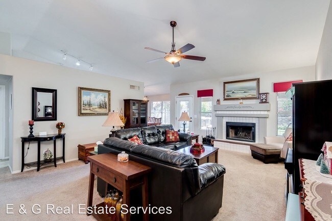 Building Photo - 3 br, 2 bath House - 1201 E. Libby Street