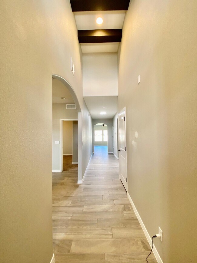 Building Photo - 3135 Red Creek