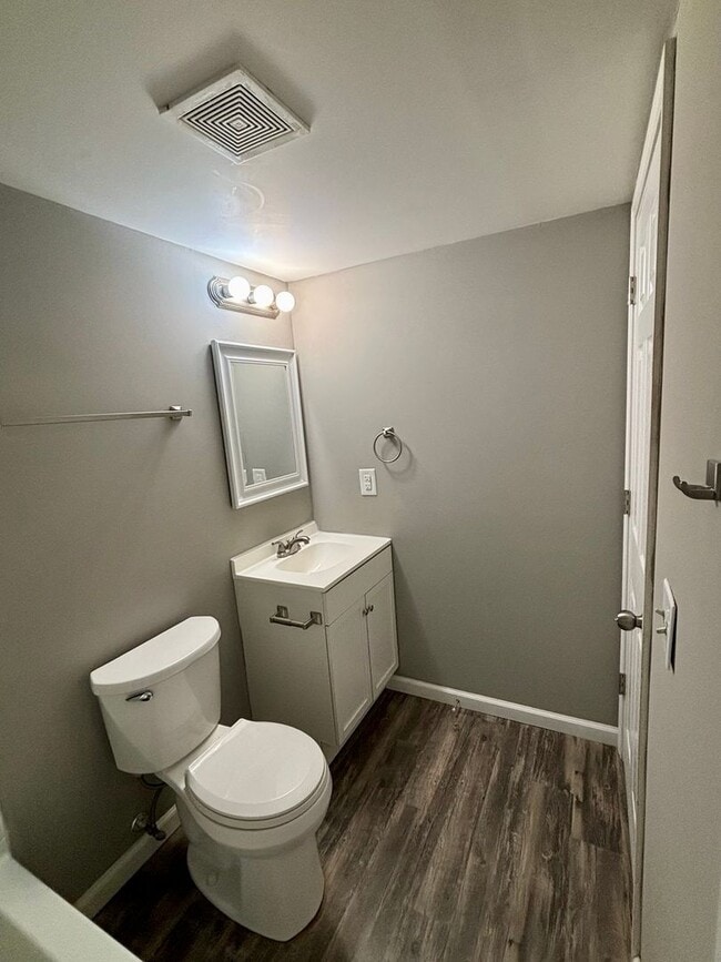 Building Photo - 100 Arlington Way