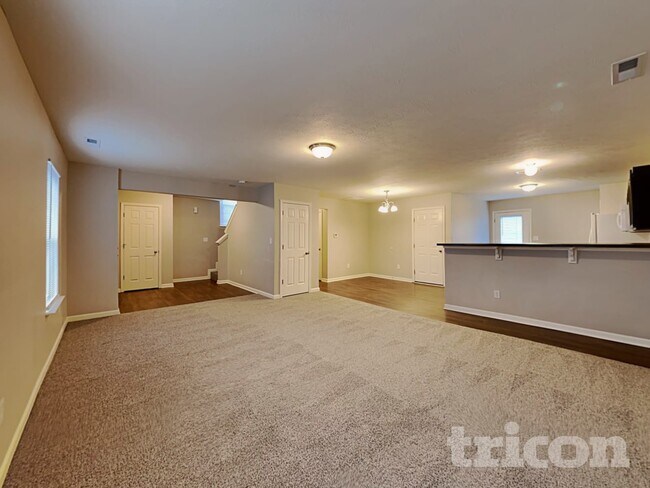 Foto del edificio - 2391 Bristol Dr