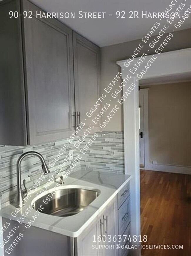 Foto del edificio - 90-92 Harrison Street-92 2R Harrison Street