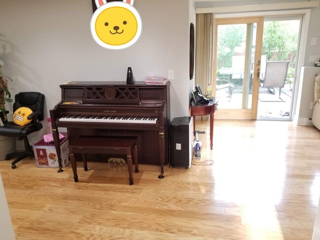 Foto del edificio - 5 Jeffrey Ct