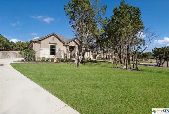Building Photo - 944 Wilderness Oaks