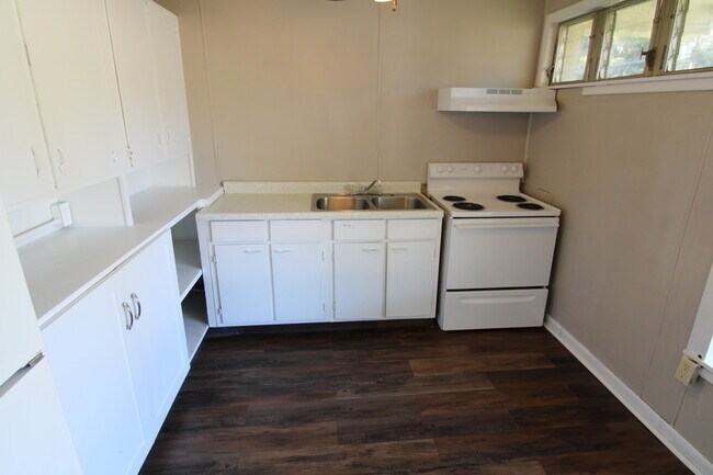 Kitchen - 4108 Ms-15