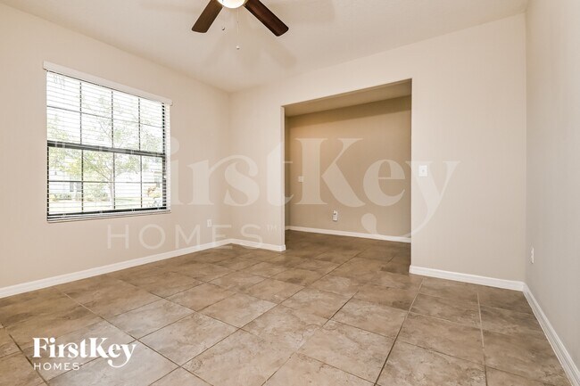 Foto del edificio - 9631 Sage Creek Dr