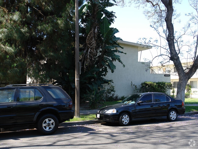Building Photo - 11652 Stuart Dr
