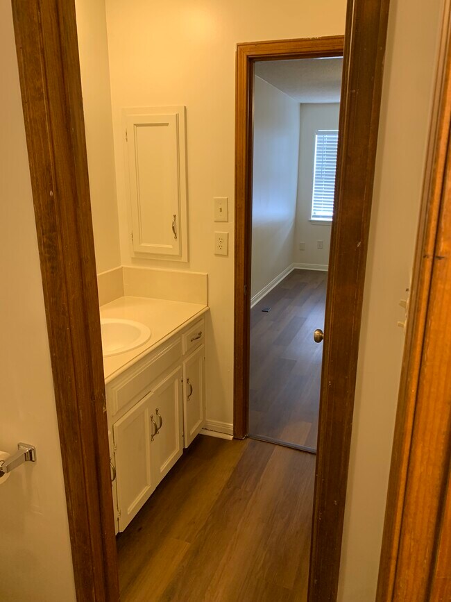 Upstairs Jake & Jill bathroom - 154 Southfield Pky