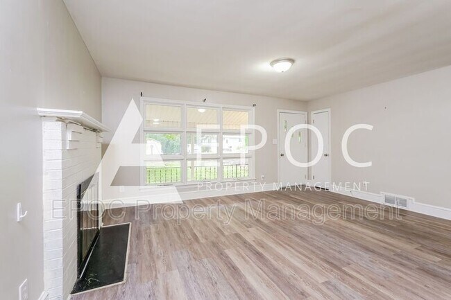Foto del edificio - 219 E Davidson Ave