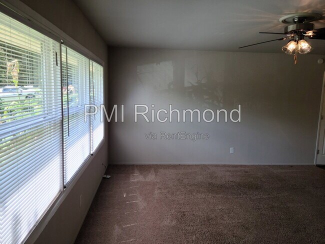 Foto del edificio - 9604 Stoneridge Ln