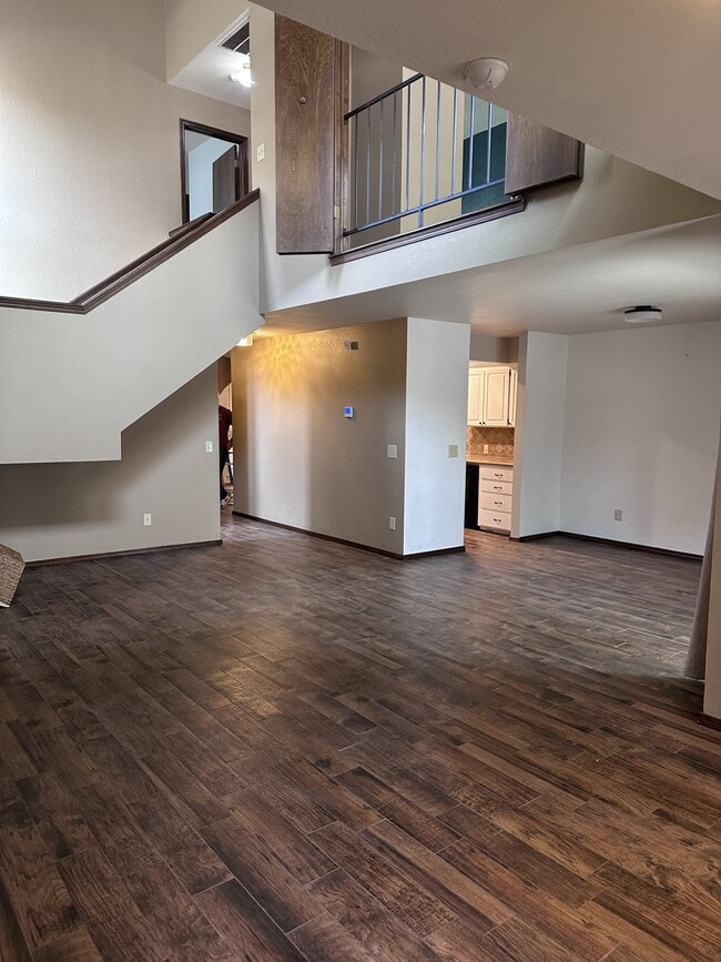 Building Photo - 1820 Windhill Ave