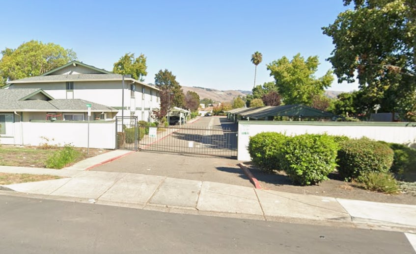 Building Photo - 725 Auburn Pl