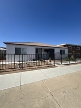Building Photo - 1227 E 18th St