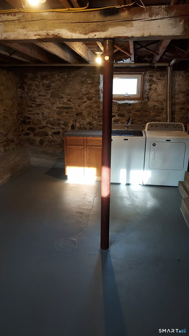 Foto del edificio - 6 Boys Ave