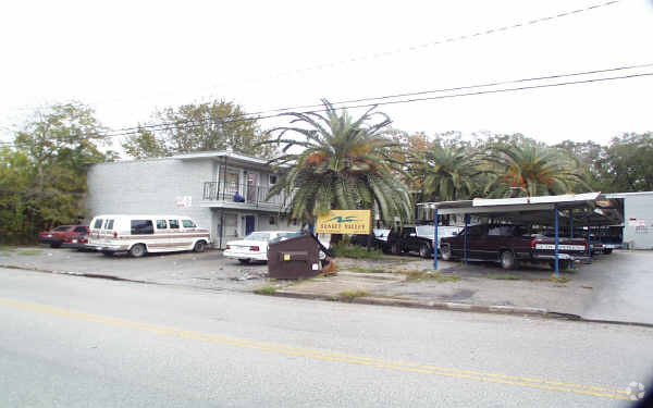 Primary Photo - Sunset Valley Apartments