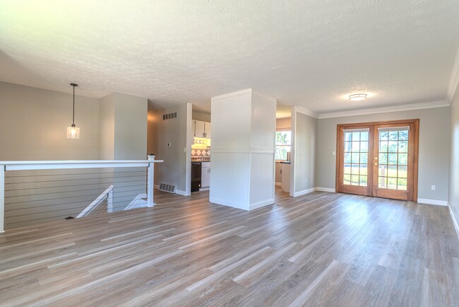 Foto del edificio - 1047 Alpine Ct