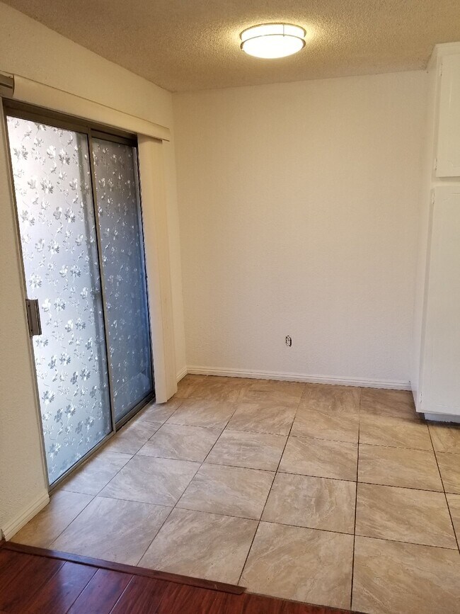 Foto del edificio - 319 N Alhambra Ave