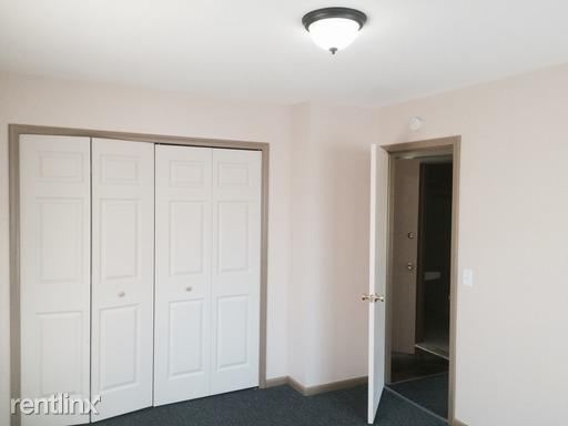 Building Photo - 3493 Ridgecliffe Dr