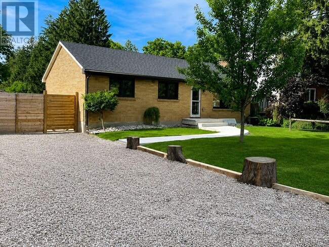 Building Photo - 1313 Springbank Ave