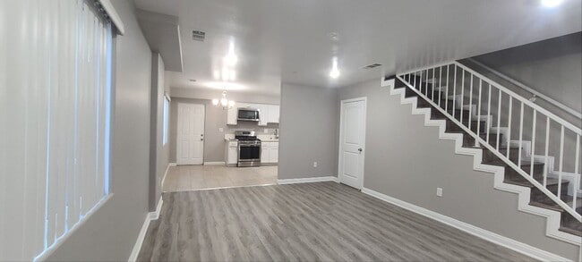 Building Photo - BROADWAY (10611)