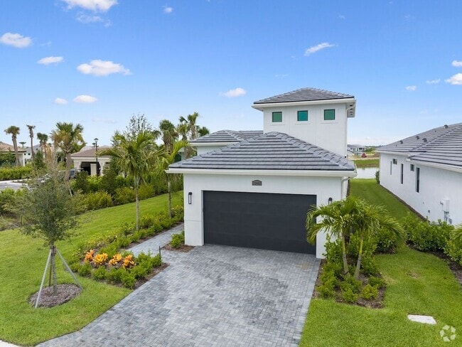 Building Photo - 12442 SW Lunata Way