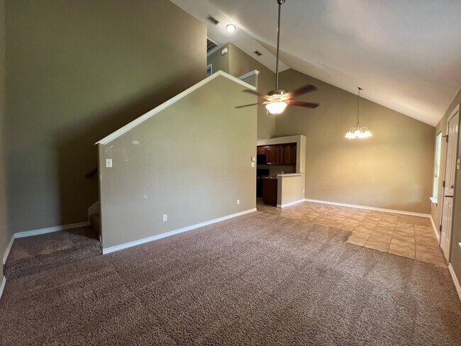 Foto del edificio - 1470 N Belknap St
