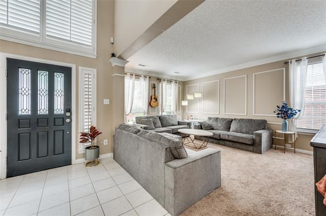 Foto del edificio - 2106 Hunter Pl Ln