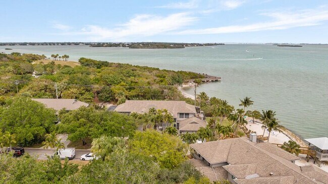 Foto del edificio - 5626 SE Schooner Oaks Way