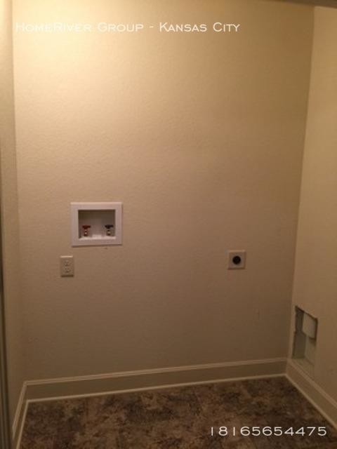 Building Photo - 3 bedroom in Kansas City MO 64154