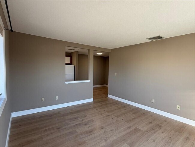 Foto del edificio - 724 Beverage Hill Ave