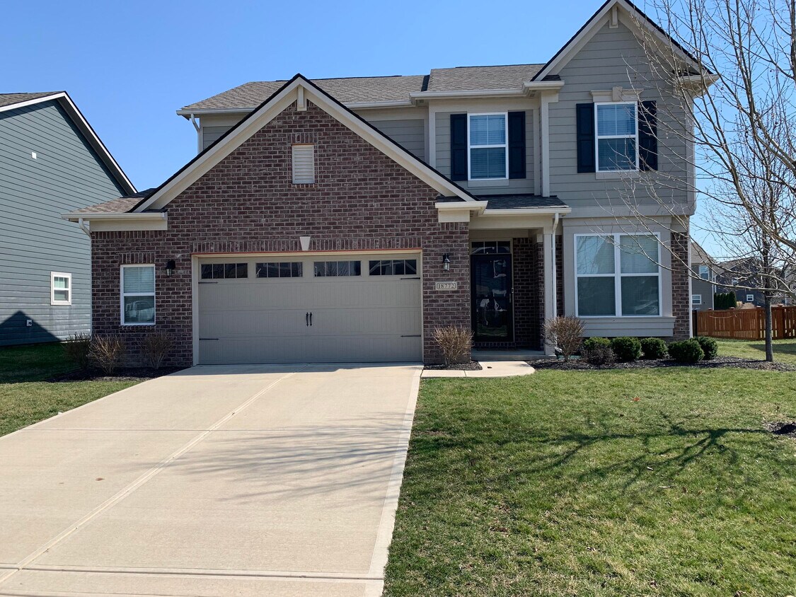 Foto principal - 18772 McFall Dr