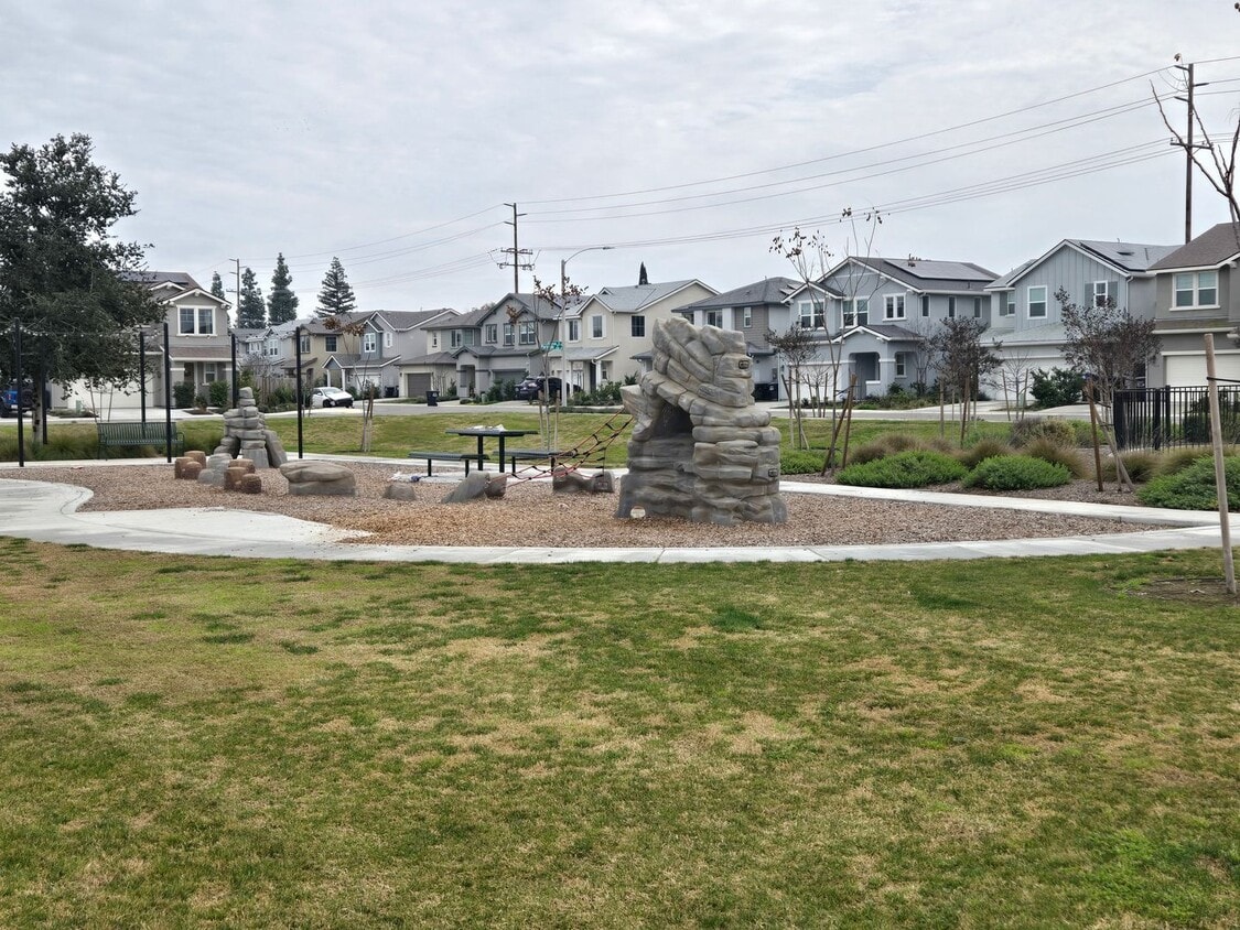 Foto del edificio - Home For Rent