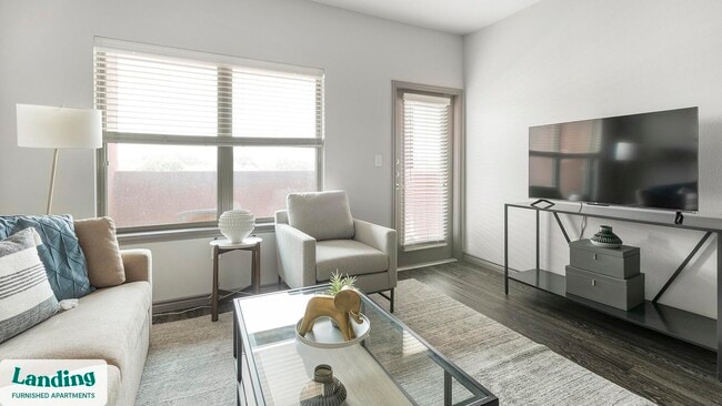 Building Photo - 650 S Main St