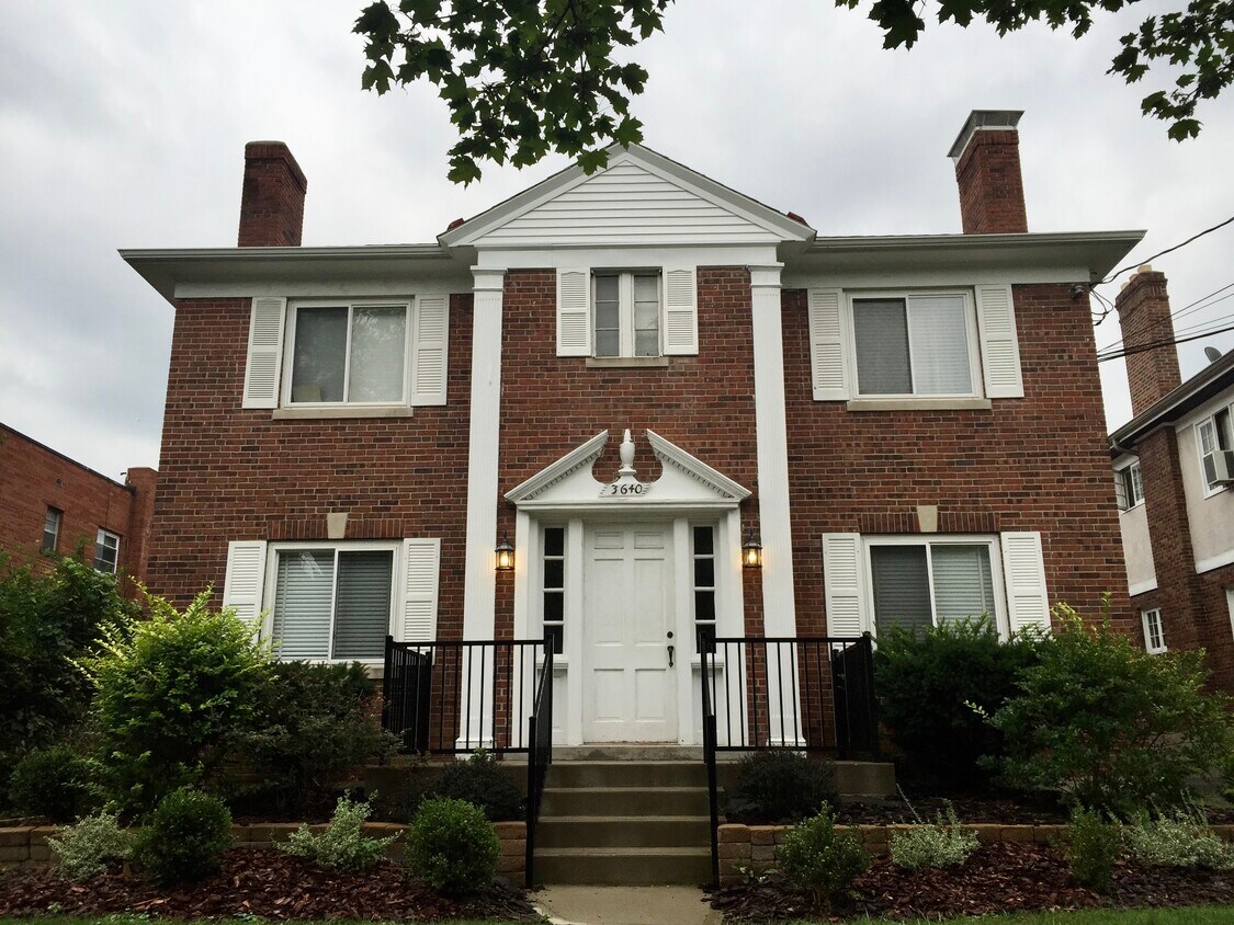 Primary Photo - 3640 Paxton Ave
