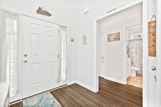 Building Photo - 840 Windsor Rose Dr Building Photo - 840 Windsor Rose Dr