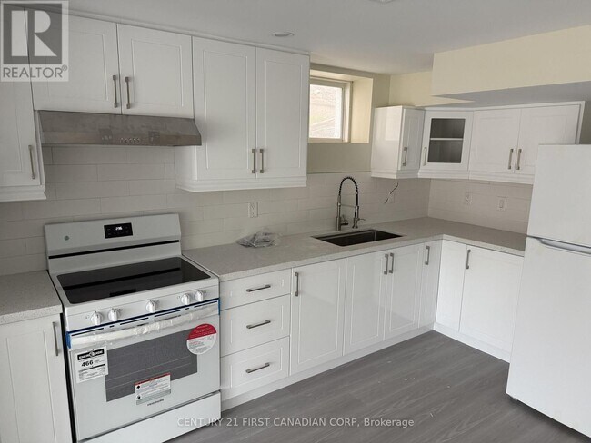 Photo du bâtiment - 1266 Silverfox Dr