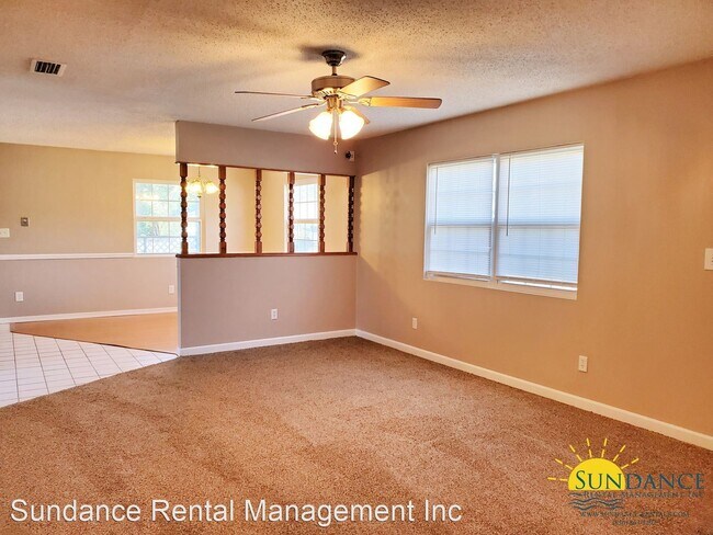 Building Photo - 3 br, 1.5 bath House - 55 Hummingbird Avenue