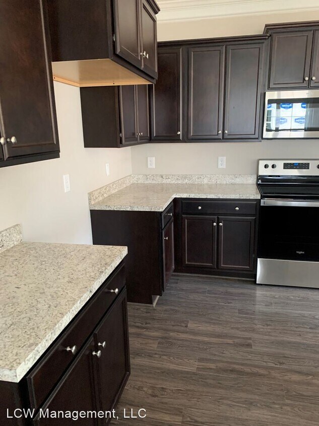 Primary Photo - 3 br, 2.5 bath House - 847 Silver Leaf Drive