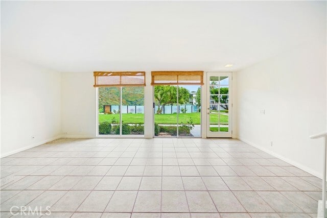 Building Photo - 6216 Tapia Dr