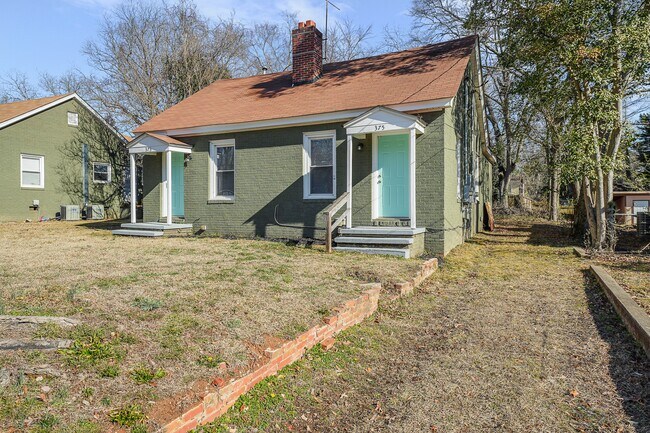 Foto del edificio - 373 Spring St SW