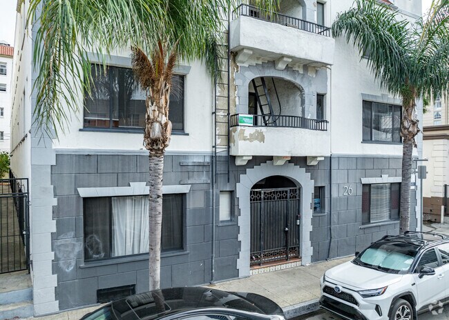 Foto del edificio - 26 Alamitos Ave.
